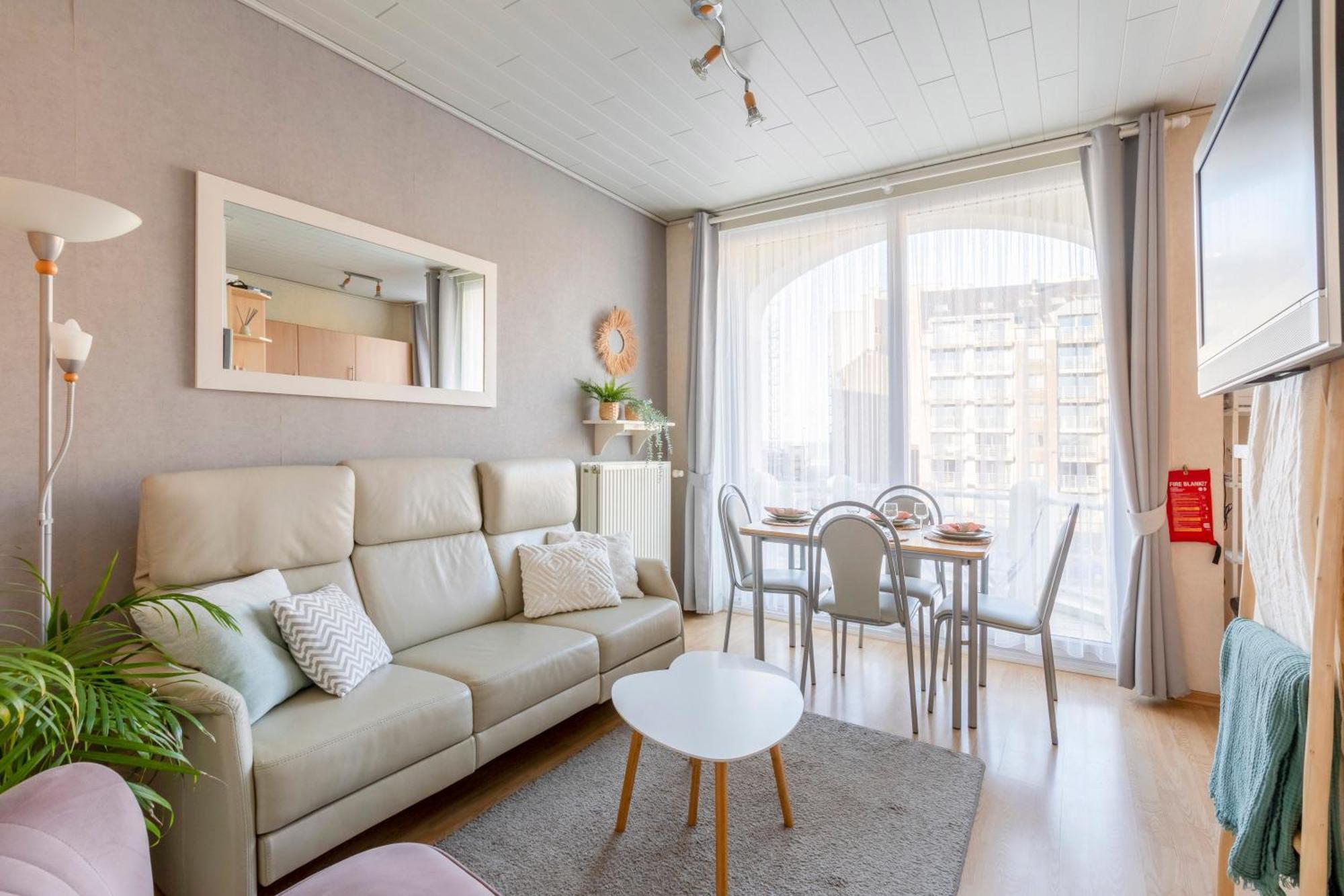 Cosy Apartment 150M From The Beach Blankenberge Esterno foto