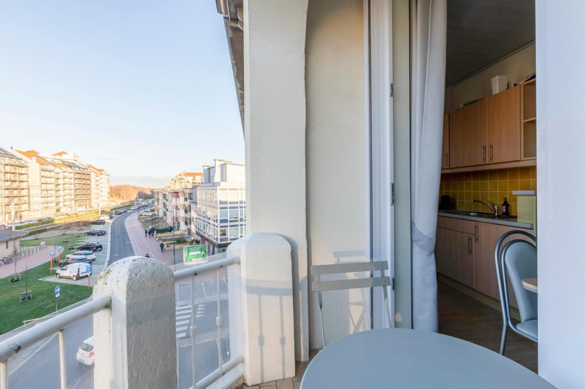 Cosy Apartment 150M From The Beach Blankenberge Esterno foto