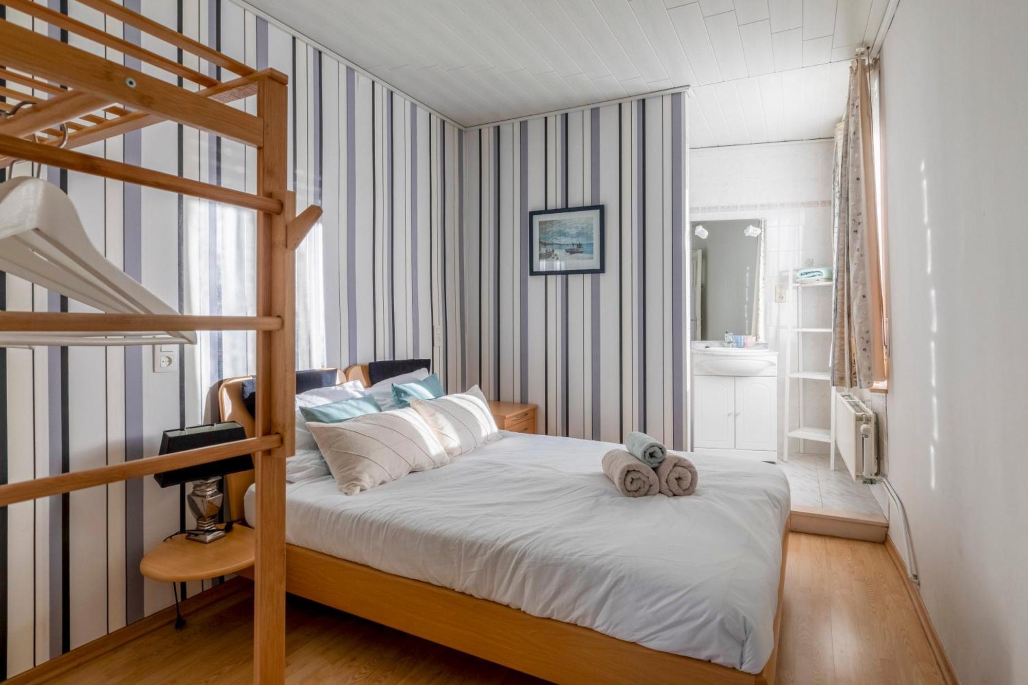 Cosy Apartment 150M From The Beach Blankenberge Esterno foto